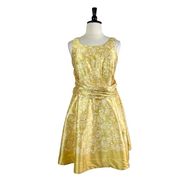 eShakti Women’s Plus Dress Fit Flare Ruched Waist Yellow Floral Size 14/16 - Picture 1 of 12